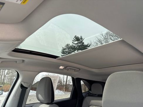Used 2022 Ford Escape SE w/ SE Sport Appearance Package AWD/4WD image 28