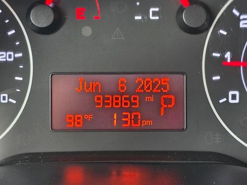 Used 2021 RAM ProMaster City Tradesman image 16