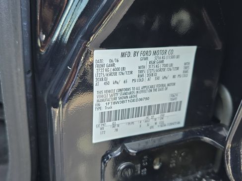 Used 2016 Ford F350 Platinum w/ Snow Plow Prep Package image 38