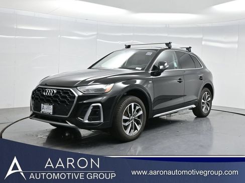 Used 2024 Audi Q5 2.0T Premium w/ Convenience Package AWD/4WD image 1