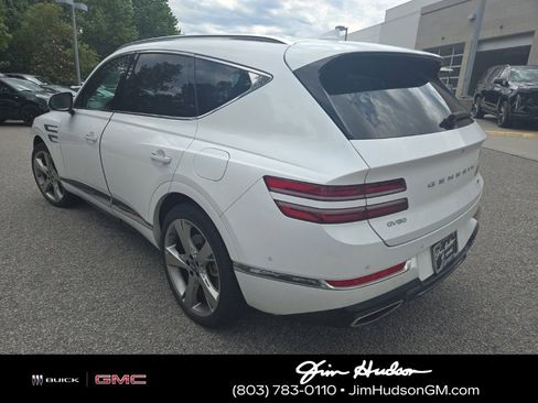 Used 2022 Genesis GV80 2.5T w/ Prestige Package 04 AWD/4WD image 3