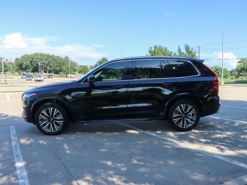 Used 2020 Volvo XC90 T5 Momentum w/ Protection Package Premier AWD/4WD image 4
