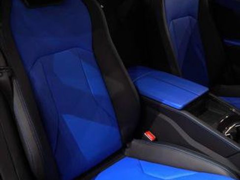 Used 2020 Lamborghini Urus AWD/4WD image 18