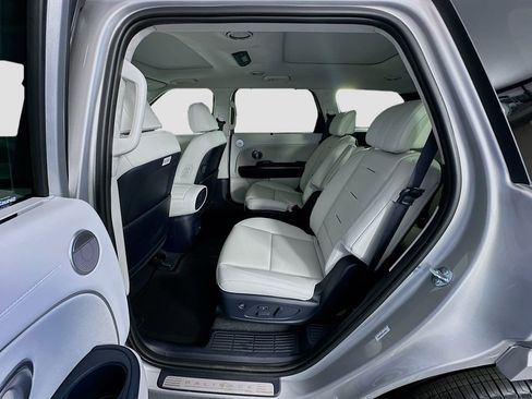 New 2026 Hyundai Palisade Calligraphy FWD image 17