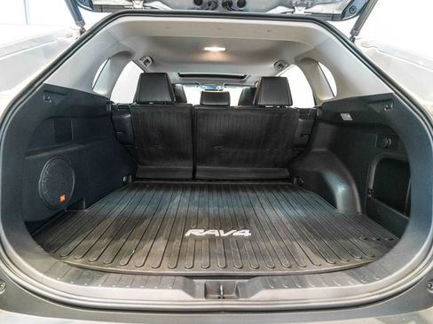 Used 2021 Toyota RAV4 XLE Premium AWD/4WD image 36