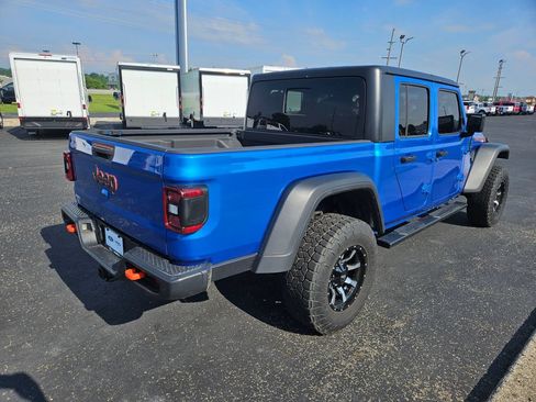 Used 2021 Jeep Gladiator Mojave w/ Dual Top Group AWD/4WD image 6