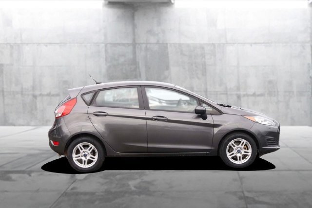 Used 2018 Ford Fiesta SE FWD image 5