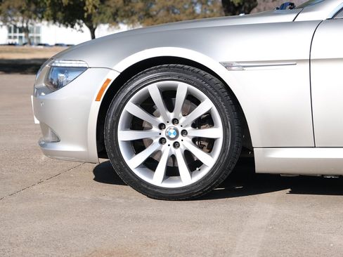 Used 2010 BMW 650i Coupe image 7