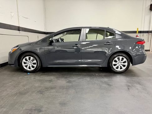 Used 2026 Toyota Corolla LE FWD image 9