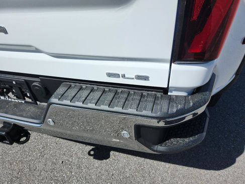New 2026 GMC Sierra 3500 SLE image 4