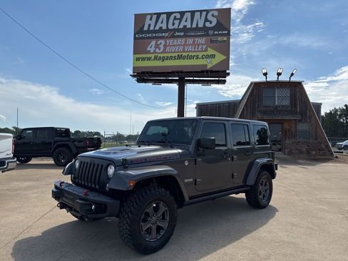 Certified 2017 Jeep Wrangler Unlimited Rubicon AWD/4WD image 1
