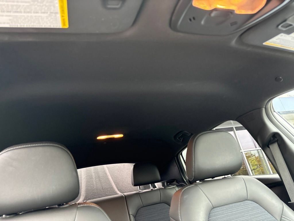 Used 2025 Buick Envista Preferred FWD image 29