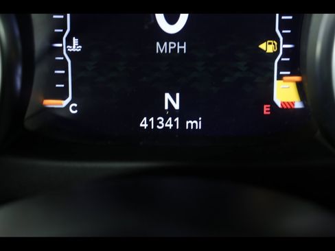 Used 2021 Jeep Gladiator Sport image 23