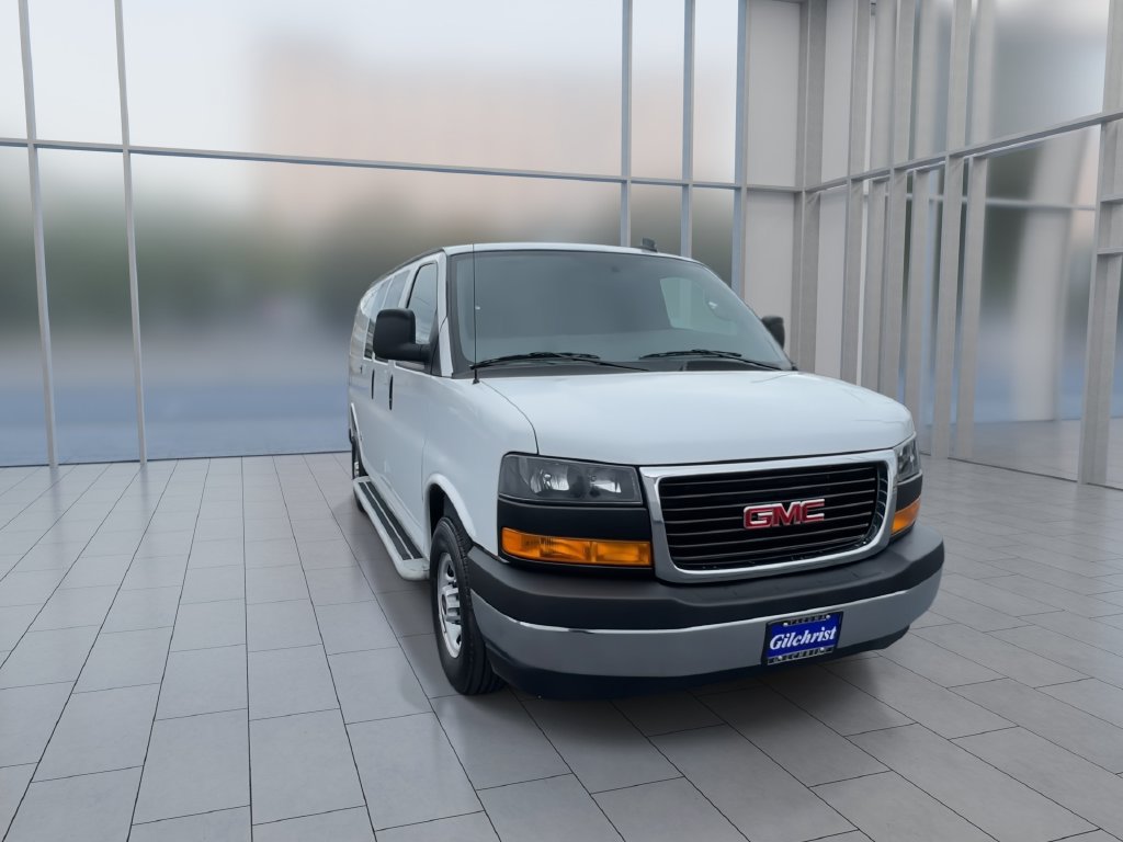 Used 2025 GMC Savana 2500 w/ Driver Convenience Package RWD image 2