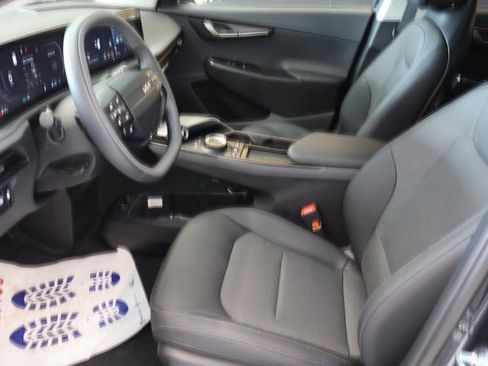 New 2025 Kia EV6 Light image 16