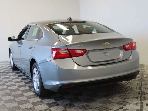 Used 2024 Chevrolet Malibu LS FWD image 3