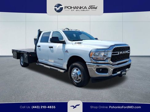 Used 2020 RAM 3500 Tradesman w/ Chrome Appearance Group AWD/4WD image 3