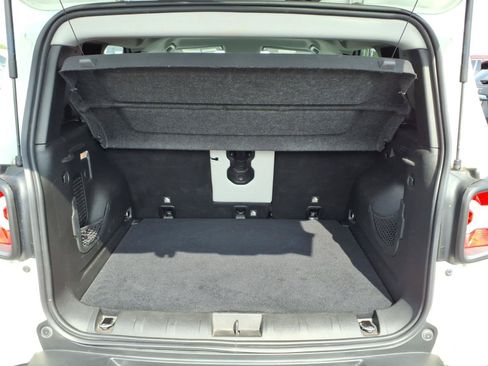Used 2020 Jeep Renegade Limited w/ Safety and Security Group FWD image 33