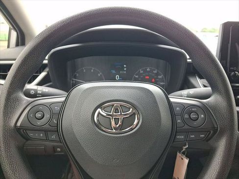 Certified 2025 Toyota Corolla LE AWD/4WD image 17
