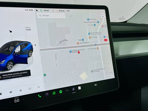 Used 2023 Tesla Model Y Long Range image 21