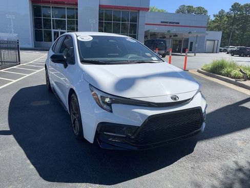 Used 2024 Toyota Corolla Sedan w/ SE Convenience Package FWD image 2