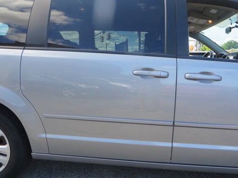 Used 2016 Dodge Grand Caravan SE w/ Quick Order Package 29E SE FWD image 34