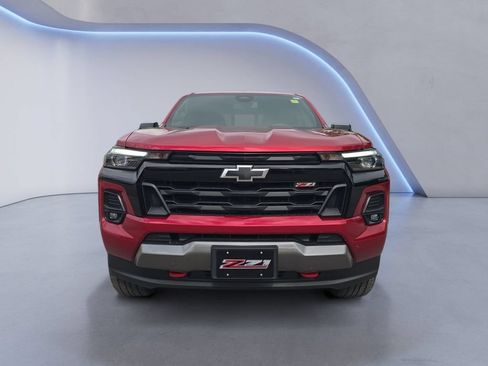 Used 2023 Chevrolet Colorado Z71 w/ Z71 Convenience Package 2 AWD/4WD image 9