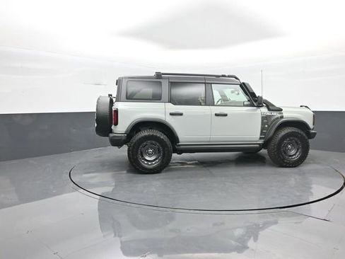 Certified 2024 Ford Bronco Everglades image 8