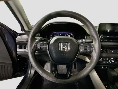Used 2023 Honda Accord EX image 13