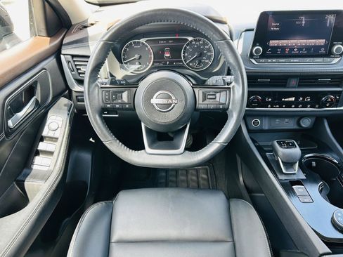 Used 2023 Nissan Rogue SV w/ SV Premium B Package AWD/4WD image 15