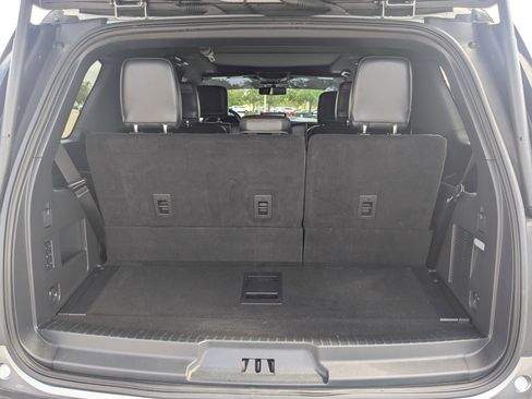 Used 2023 Ford Expedition Platinum image 14