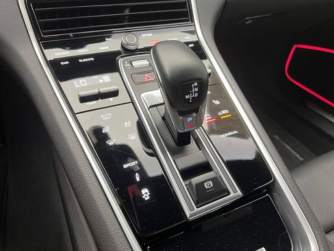 Certified 2023 Porsche Panamera 4 AWD/4WD image 11