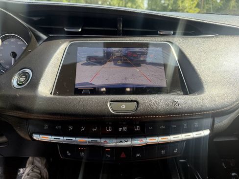 Used 2019 Cadillac XT4 Sport FWD image 20