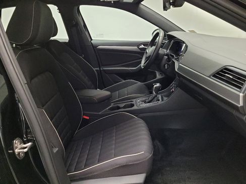 Used 2024 Volkswagen Jetta Sport image 21