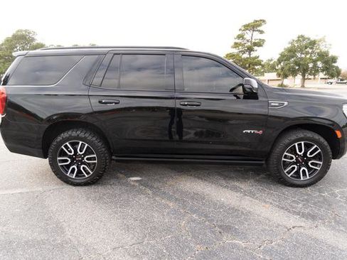 Used 2023 GMC Yukon AT4 w/ Technology Package image 2