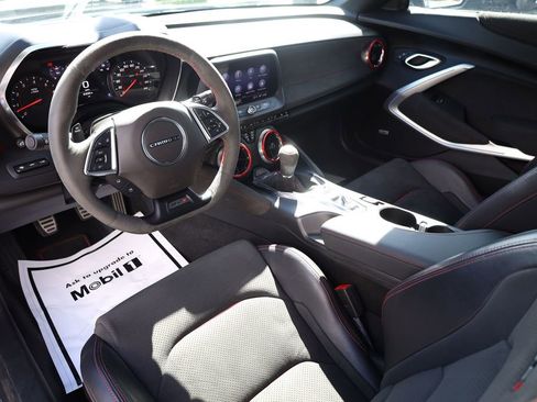 Used 2021 Chevrolet Camaro ZL1 RWD image 12