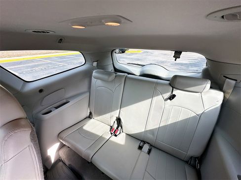Used 2014 Buick Enclave Leather image 4