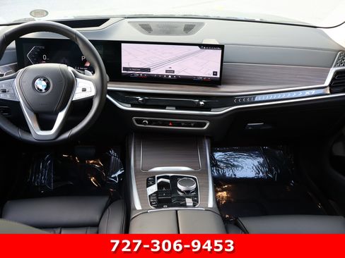 Used 2026 BMW X7 xDrive40i AWD/4WD image 19