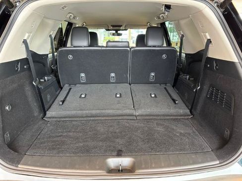 Certified 2025 Nissan Pathfinder SL AWD/4WD image 30