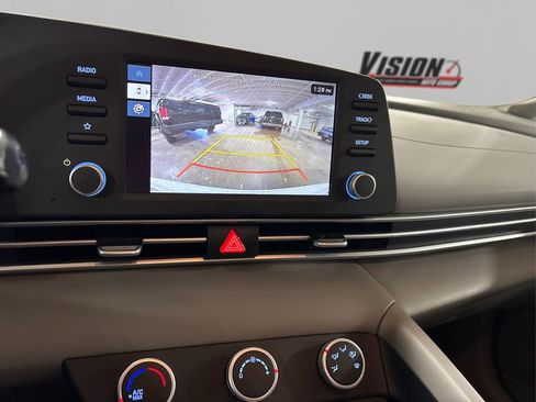 New 2025 Hyundai Elantra SE FWD image 30