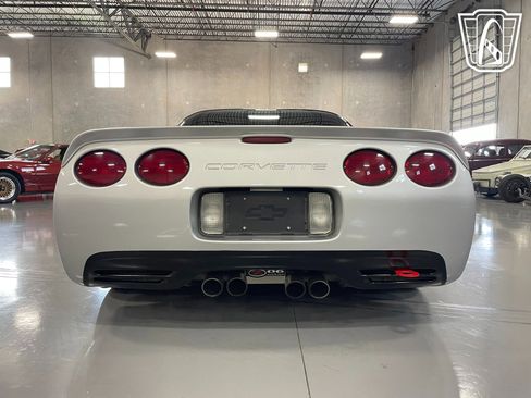 Used 2002 Chevrolet Corvette Z06 w/ Memory Pkg image 36