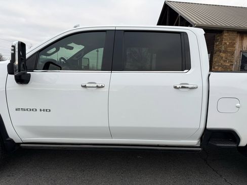 Used 2021 Chevrolet Silverado 2500 High Country image 41