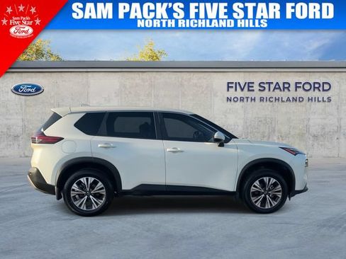 Used 2023 Nissan Rogue SV FWD image 10