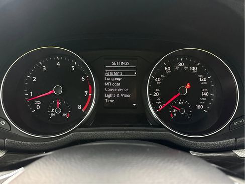 Used 2018 Volkswagen Passat 2.0T SE w/ SE Lighting Package image 23