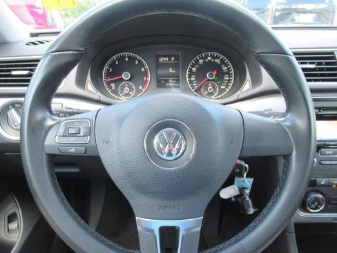 Used 2015 Volkswagen Passat 1.8T Wolfsburg Edition FWD image 22
