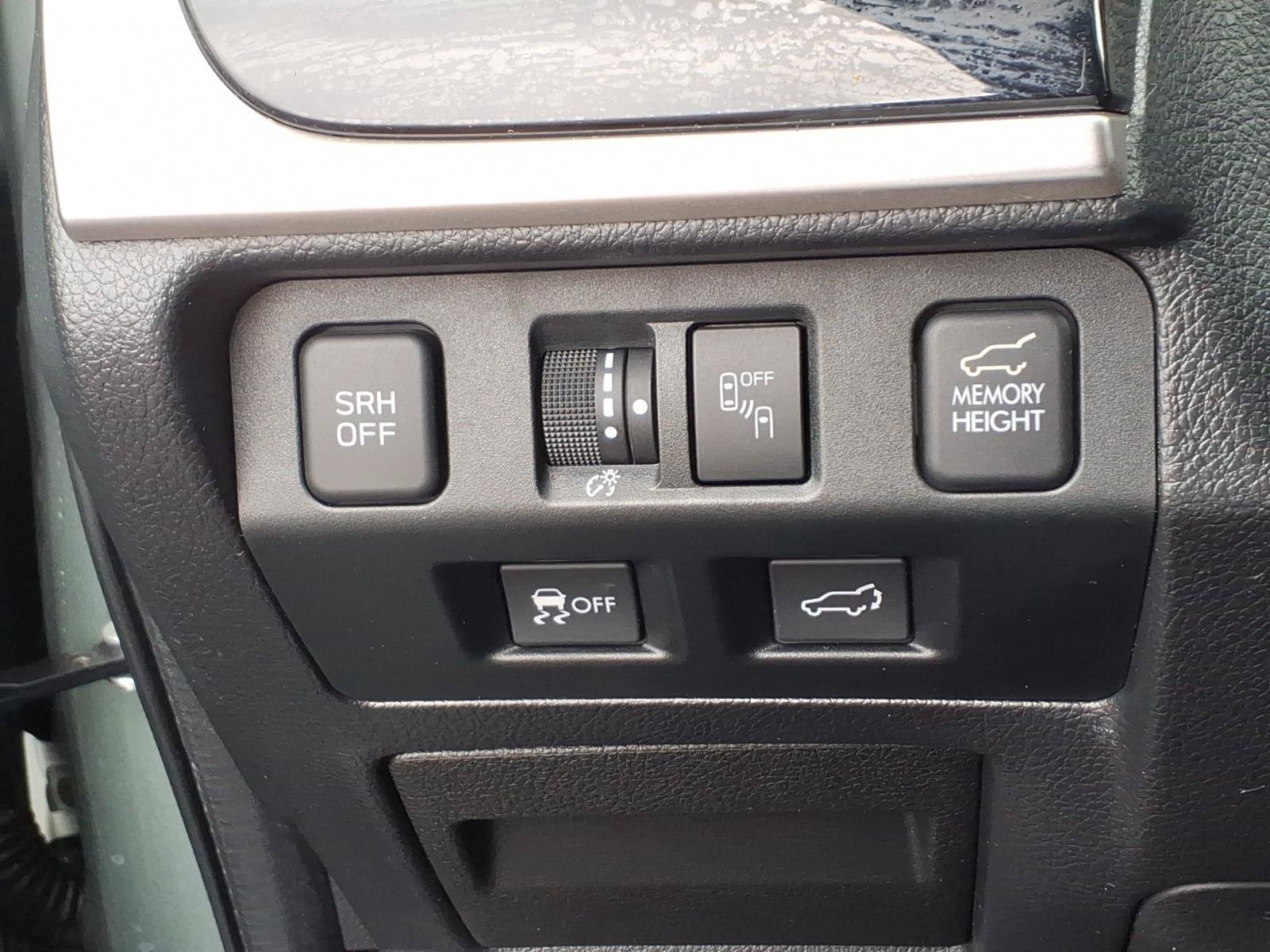 Used 2017 Subaru Forester 2.5i Touring AWD/4WD image 21