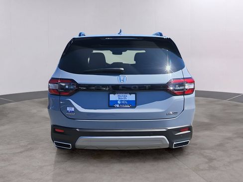 Certified 2025 Honda Pilot Touring image 5
