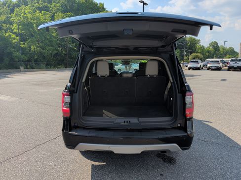 Used 2019 Ford Expedition Limited w/ Equipment Group 301A AWD/4WD image 15
