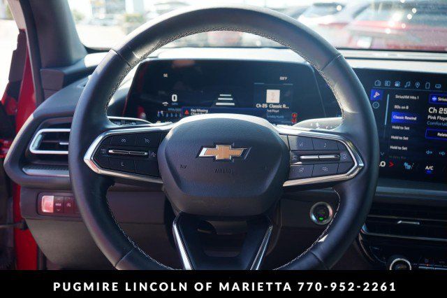 Used 2025 Chevrolet Traverse LT w/ Sun and Wheel Package FWD image 18