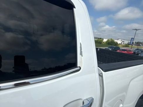 Used 2015 Chevrolet Silverado 2500 LTZ w/ Z71 Package, Off-Road AWD/4WD image 9